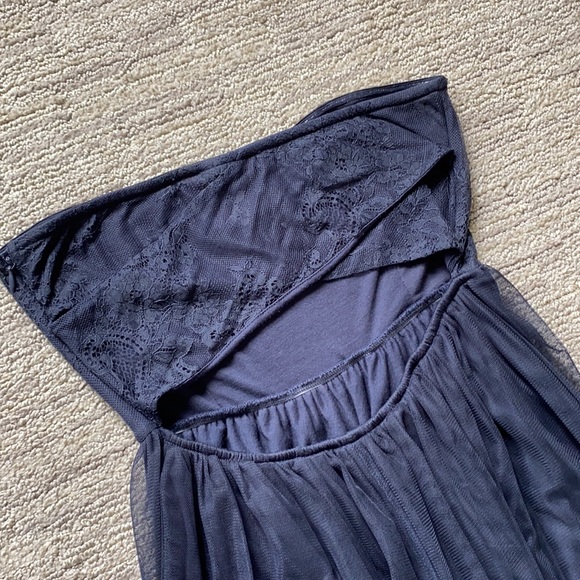 Midi Lace Dress - Picture 3 of 4